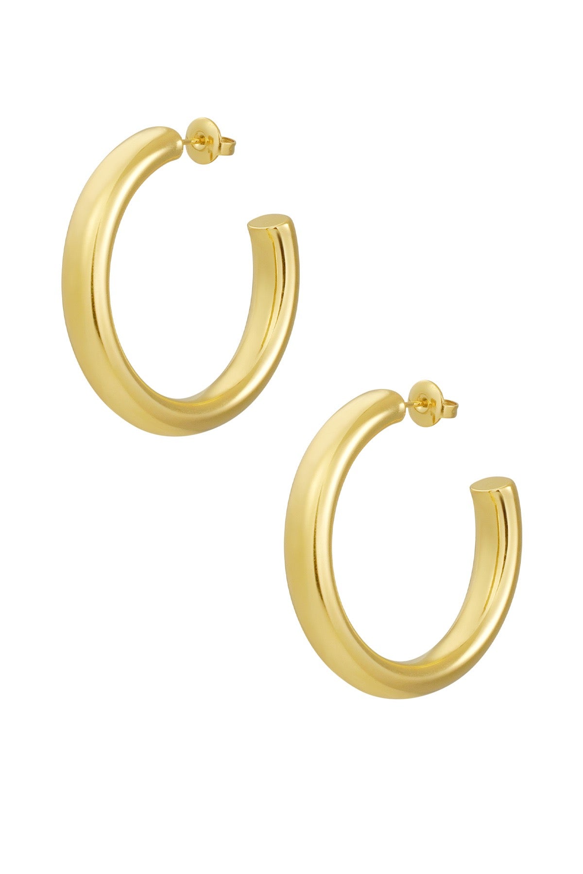 BASIC EARRINGS