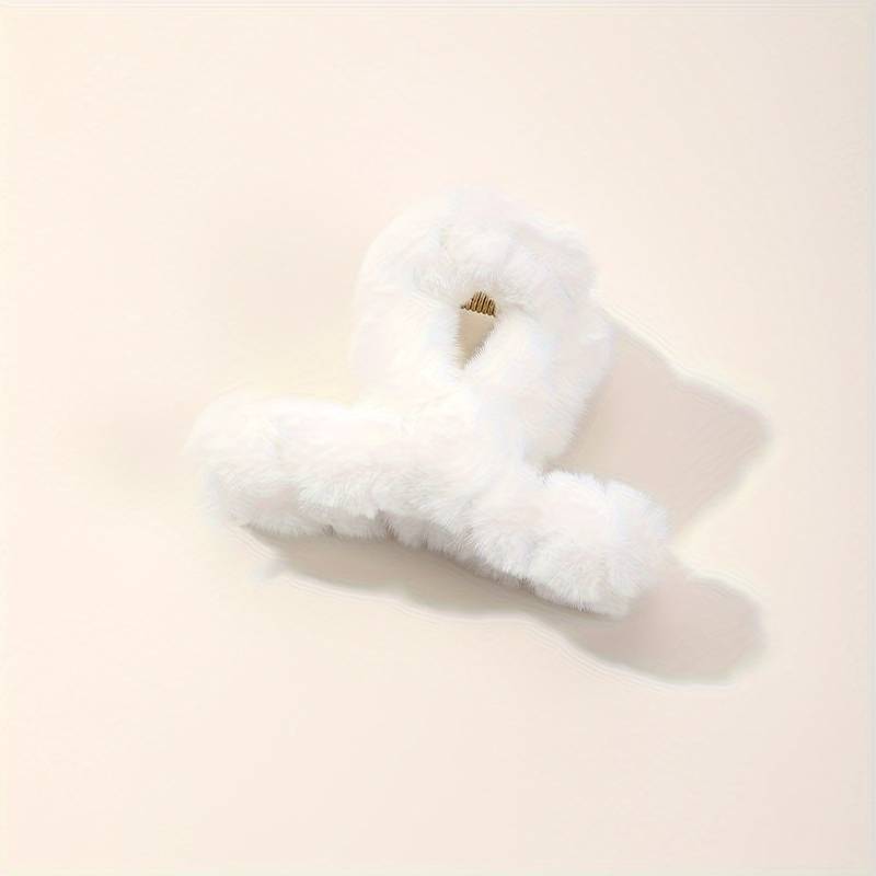 PLUSH HAIR CLIP