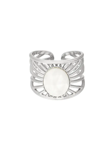 RING MANDELA WITH STONE